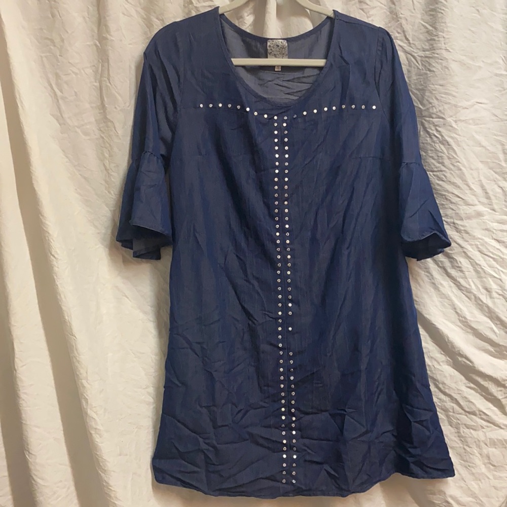 NAÏF Denim poofy sleeve blouse